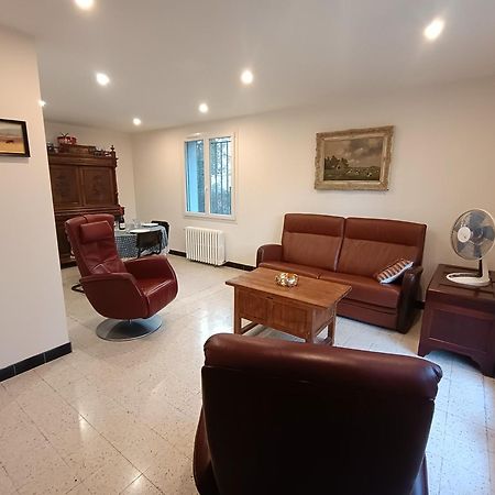 Grand Appartement, 2 Chambres Et Jardin Nimes Ngoại thất bức ảnh