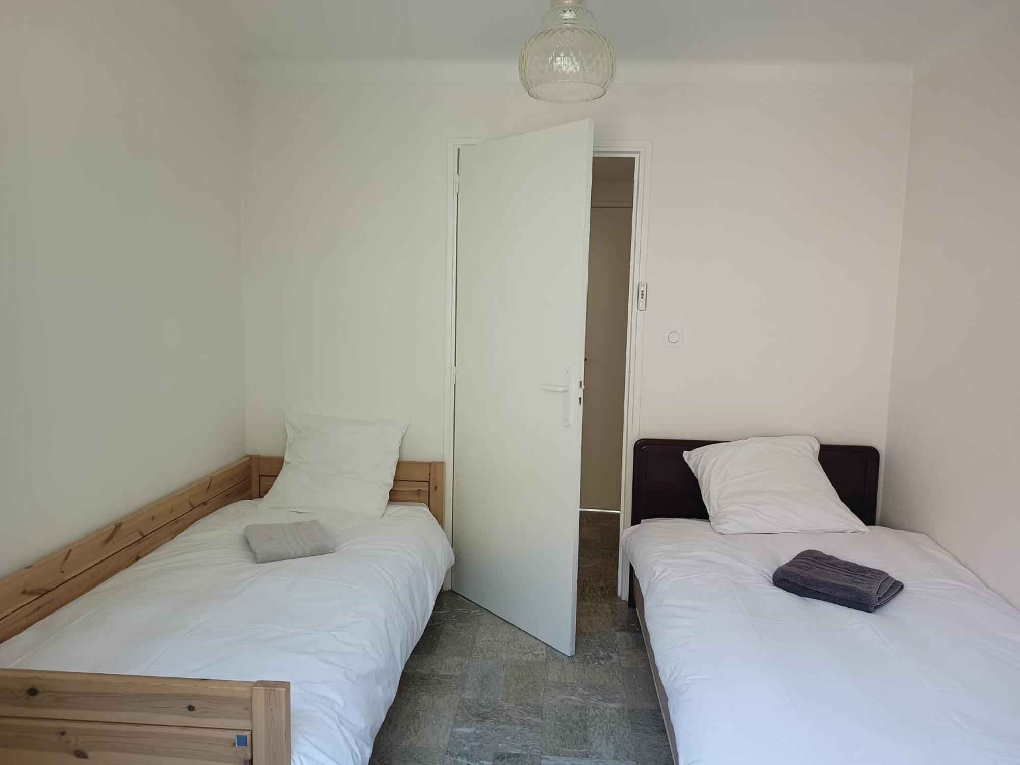 Grand Appartement, 2 Chambres Et Jardin Nimes Ngoại thất bức ảnh